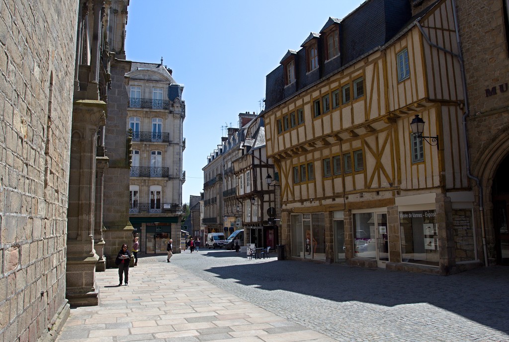 La cathédrale Saint-Pierre de Vannes morbihan bretagne frankrijk Stadsmuren normandie france citadelle erfgoed